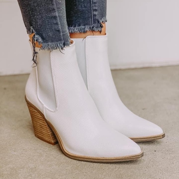 Black Faux Suede Slouchy Mid Calf Boots · Filly Flair Brand new mid heeled booties